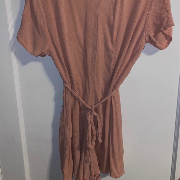 Pink romper - Picture 2 of 2